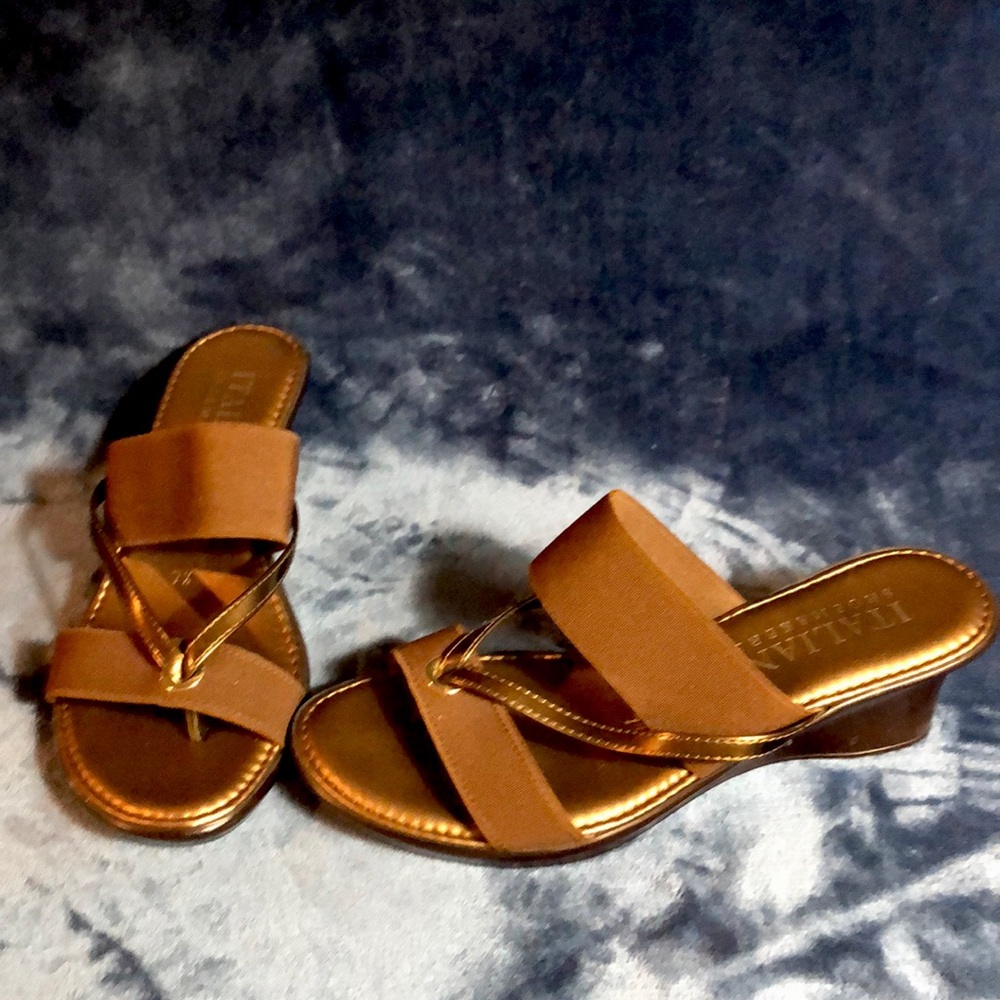 Italian Shoemakers Bronze 7.5 Sandals